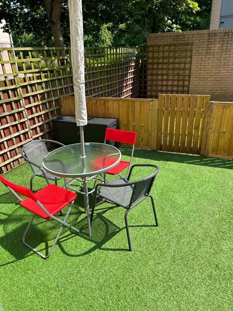 דירות אדינבורו Cakemuir Detached House, 3 Bed, Free Parking &Private Garden מראה חיצוני תמונה